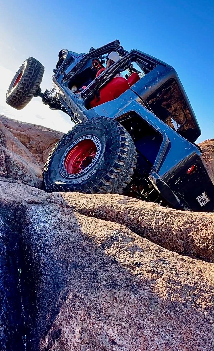 Jeep vertical on Moab